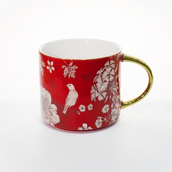 Was macht die Kaffeetassen der Serie „Nature Gilded“ einzigartig? BYF Arts & Crafts stellt eine luxuriöse Blumenkollektion mit goldenen Griffen vor