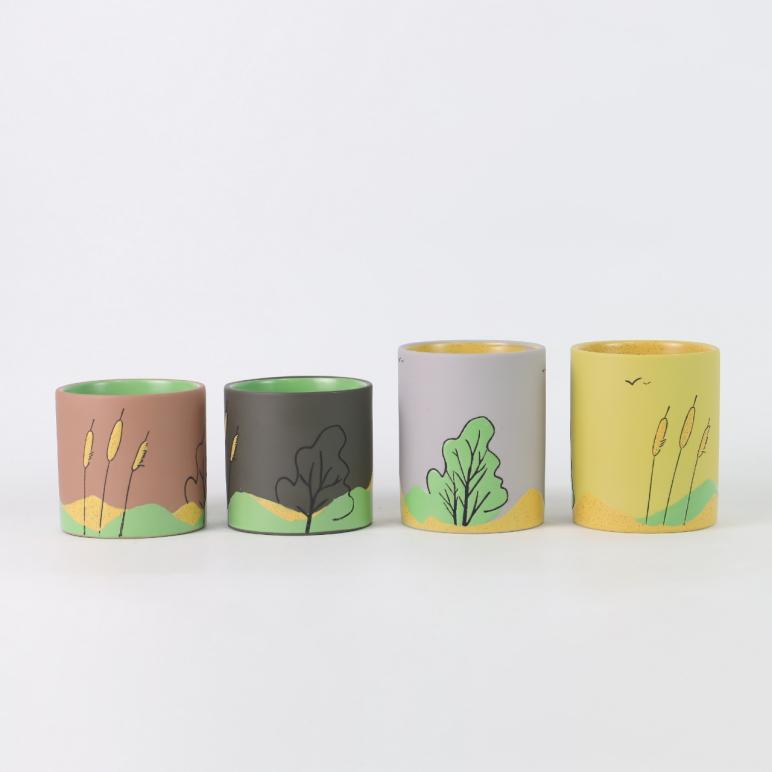 Four Seasons Mountain Wild Keramik-Kerzenhalter: Ein Gefäß aus Licht und Schatten, das die Naturlandschaft in Ihren Händen hält