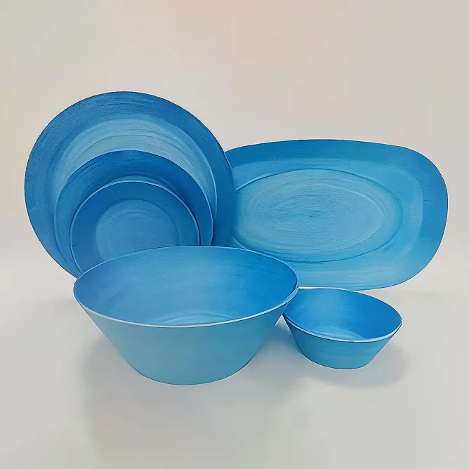 Blaues Keramik-Geschirrset