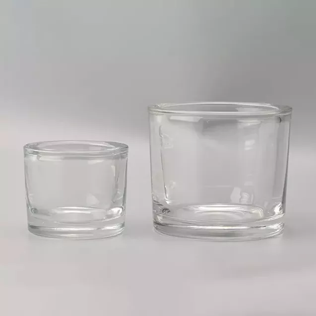 Kerzenhalter aus klarem Glas