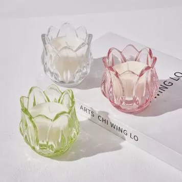 Farbige tulpenförmige Glaskerze