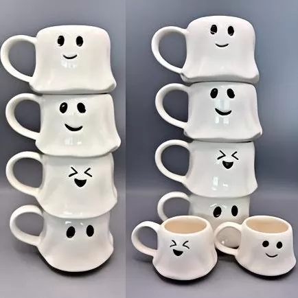 Halloween-Keramiktasse als Geschenk