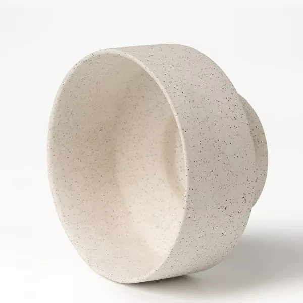 Geometrische Kerzenhalter aus Keramik im Wabi-Sabi-Stil
